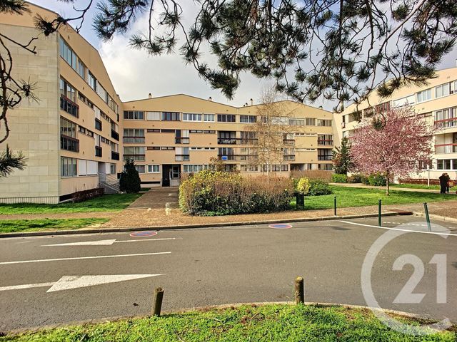 Appartement F3 à vendre - 4 pièces - 91.19 m2 - COMPIEGNE - 60 - PICARDIE - Century 21 Infinity Appartement F3 à vendre - 4 pièces - 91.19 m2 - COMPIEGNE - 60 - PICARDIE - Century 21 Infinity