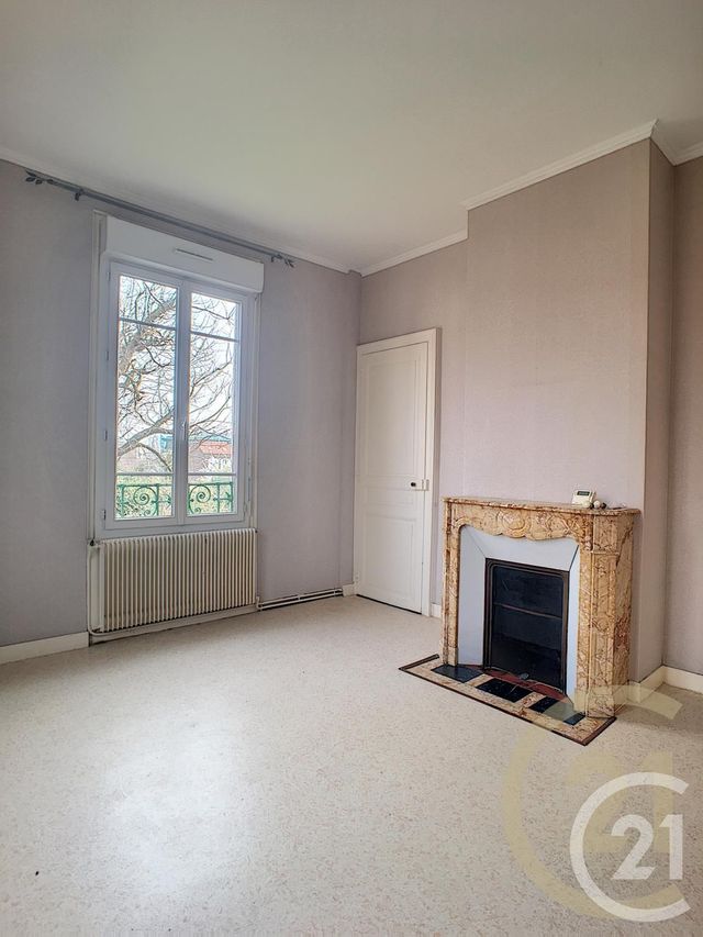 Appartement F1 à louer - 1 pièce - 35.14 m2 - COMPIEGNE - 60 - PICARDIE - Century 21 Infinity Appartement F1 à louer - 1 pièce - 35.14 m2 - COMPIEGNE - 60 - PICARDIE - Century 21 Infinity