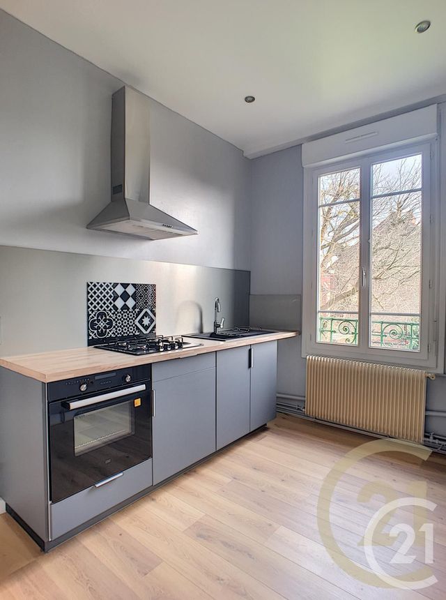 Appartement F1 à louer - 1 pièce - 35.14 m2 - COMPIEGNE - 60 - PICARDIE - Century 21 Infinity Appartement F1 à louer - 1 pièce - 35.14 m2 - COMPIEGNE - 60 - PICARDIE - Century 21 Infinity