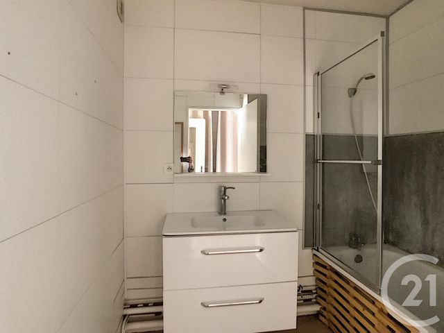 Appartement F3 à vendre - 3 pièces - 74.29 m2 - VENETTE - 60 - PICARDIE - Century 21 Infinity Appartement F3 à vendre - 3 pièces - 74.29 m2 - VENETTE - 60 - PICARDIE - Century 21 Infinity