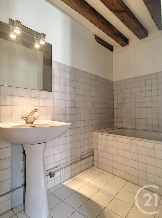 Afficher la photo en grand appartement à louer - 2 pièces - 60.69 m2 - COMPIEGNE - 60 - PICARDIE - Century 21 Infinity