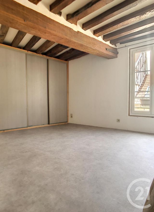 Afficher la photo en grand appartement à louer - 2 pièces - 60.69 m2 - COMPIEGNE - 60 - PICARDIE - Century 21 Infinity