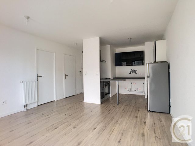 Appartement F2 à louer - 2 pièces - 42.27 m2 - MARGNY LES COMPIEGNE - 60 - PICARDIE - Century 21 Infinity Appartement F2 à louer - 2 pièces - 42.27 m2 - MARGNY LES COMPIEGNE - 60 - PICARDIE - Century 21 Infinity