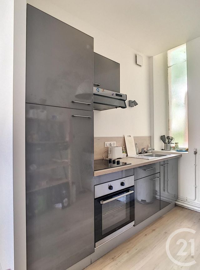 Appartement F3 à louer - 3 pièces - 46.0 m2 - COMPIEGNE - 60 - PICARDIE - Century 21 Infinity Appartement F3 à louer - 3 pièces - 46.0 m2 - COMPIEGNE - 60 - PICARDIE - Century 21 Infinity