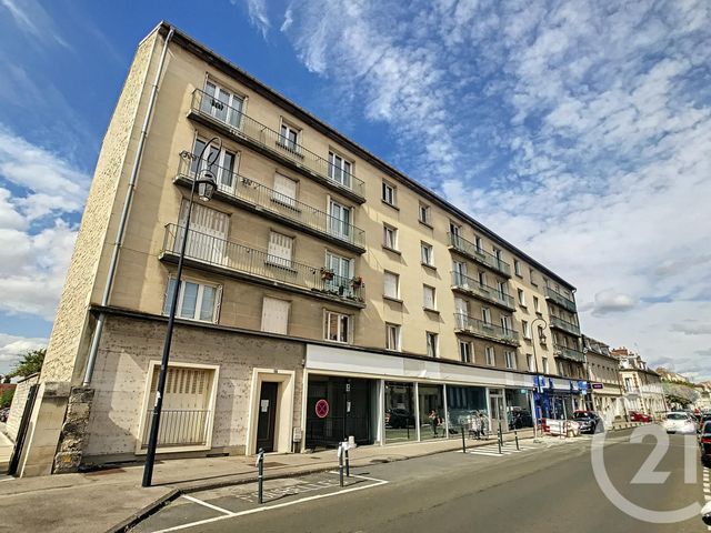 Appartement F3 à louer - 3 pièces - 62.75 m2 - COMPIEGNE - 60 - PICARDIE - Century 21 Infinity Appartement F3 à louer - 3 pièces - 62.75 m2 - COMPIEGNE - 60 - PICARDIE - Century 21 Infinity