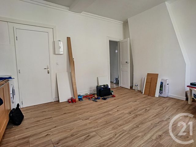 Appartement F2 à louer - 2 pièces - 37.5 m2 - COMPIEGNE - 60 - PICARDIE - Century 21 Infinity Appartement F2 à louer - 2 pièces - 37.5 m2 - COMPIEGNE - 60 - PICARDIE - Century 21 Infinity