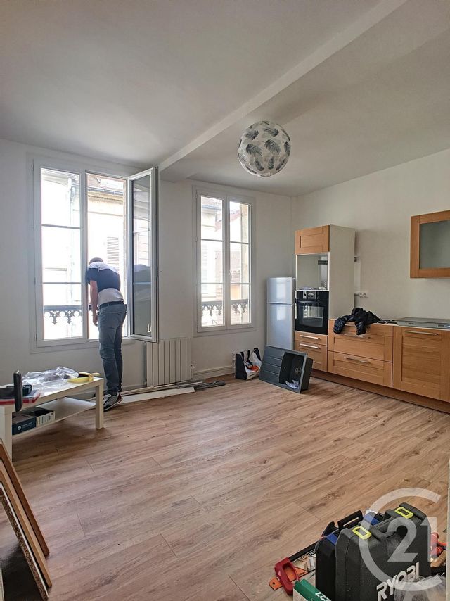 Appartement F2 à louer - 2 pièces - 37.5 m2 - COMPIEGNE - 60 - PICARDIE - Century 21 Infinity Appartement F2 à louer - 2 pièces - 37.5 m2 - COMPIEGNE - 60 - PICARDIE - Century 21 Infinity