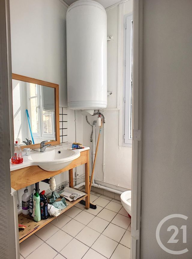 Appartement F2 à louer - 2 pièces - 37.5 m2 - COMPIEGNE - 60 - PICARDIE - Century 21 Infinity Appartement F2 à louer - 2 pièces - 37.5 m2 - COMPIEGNE - 60 - PICARDIE - Century 21 Infinity