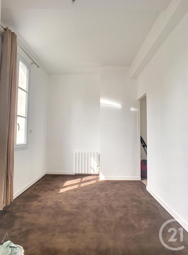 Appartement F2 à louer - 2 pièces - 37.5 m2 - COMPIEGNE - 60 - PICARDIE - Century 21 Infinity Appartement F2 à louer - 2 pièces - 37.5 m2 - COMPIEGNE - 60 - PICARDIE - Century 21 Infinity