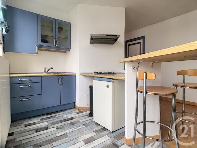 Appartement F2 à louer - 2 pièces - 45.0 m2 - COMPIEGNE - 60 - PICARDIE - Century 21 Infinity Appartement F2 à louer - 2 pièces - 45.0 m2 - COMPIEGNE - 60 - PICARDIE - Century 21 Infinity