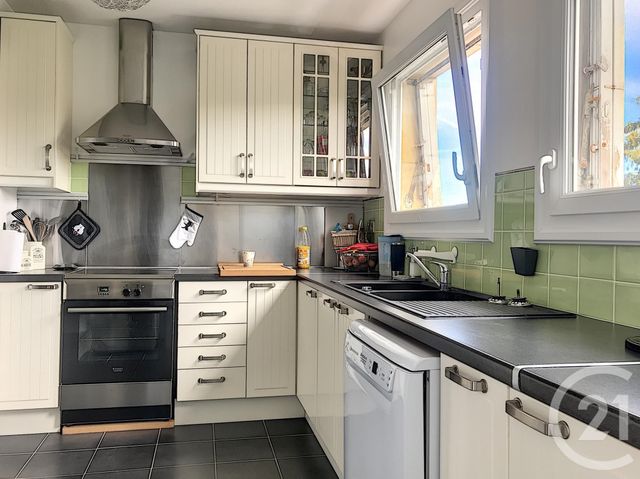 Afficher la photo en grand Appartement F4 à louer - 4 pièces - 78.21 m2 - COMPIEGNE - 60 - PICARDIE - Century 21 Infinity