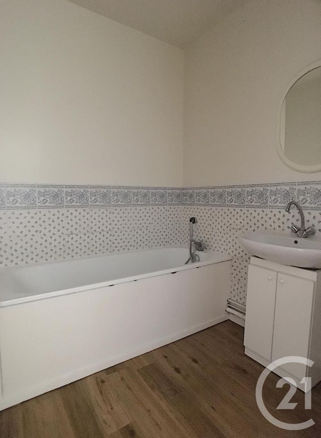 Afficher la photo en grand Appartement F2 à louer - 2 pièces - 50.6 m2 - VENETTE - 60 - PICARDIE - Century 21 Infinity
