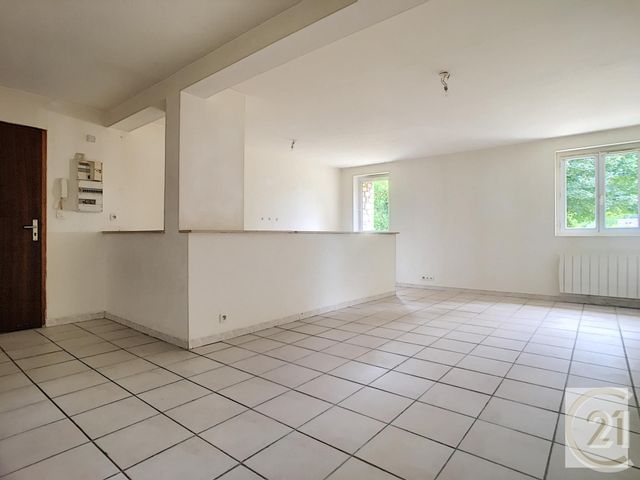 Afficher la photo en grand Appartement F3 à louer - 3 pièces - 67.0 m2 - MONCHY HUMIERES - 60 - PICARDIE - Century 21 Infinity
