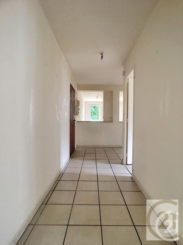 Afficher la photo en grand Appartement F3 à louer - 3 pièces - 67.0 m2 - MONCHY HUMIERES - 60 - PICARDIE - Century 21 Infinity