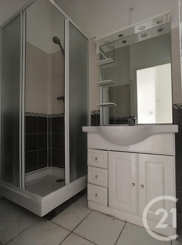 Afficher la photo en grand Appartement Duplex à louer - 3 pièces - 54.35 m2 - COMPIEGNE - 60 - PICARDIE - Century 21 Infinity
