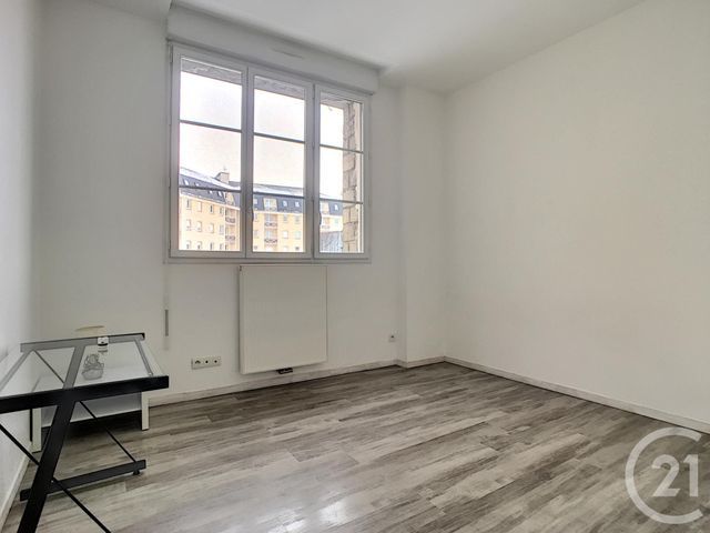 Afficher la photo en grand Appartement Duplex à louer - 3 pièces - 54.35 m2 - COMPIEGNE - 60 - PICARDIE - Century 21 Infinity