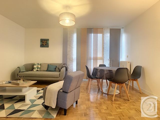 Afficher la photo en grand Chambre à louer - 1 pièce - 9.78 m2 - COMPIEGNE - 60 - PICARDIE - Century 21 Infinity