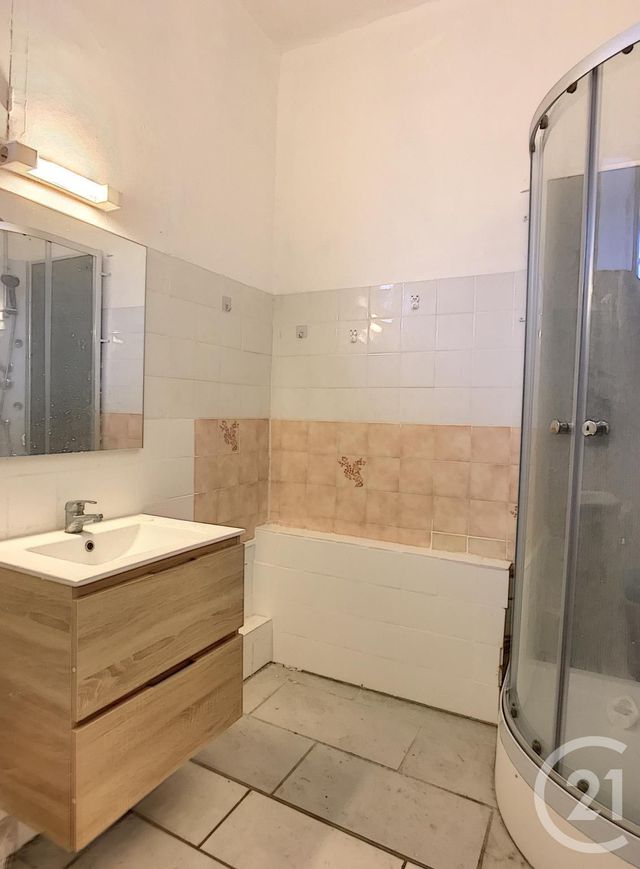 Afficher la photo en grand Appartement F1 à louer - 1 pièce - 36.0 m2 - COMPIEGNE - 60 - PICARDIE - Century 21 Infinity
