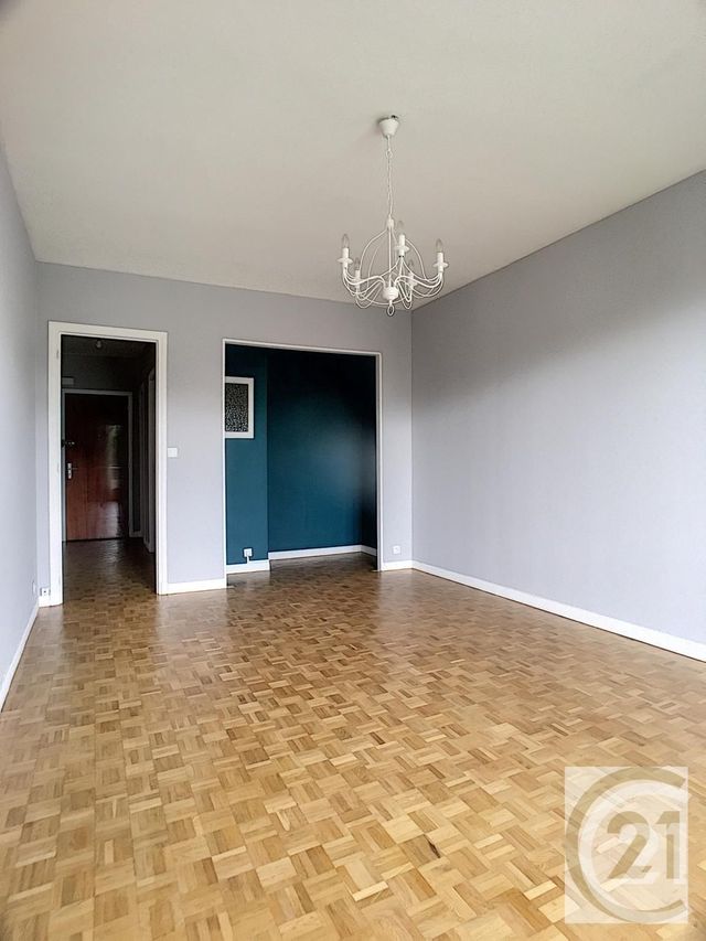 Afficher la photo en grand Appartement F2 à louer - 2 pièces - 51.5 m2 - COMPIEGNE - 60 - PICARDIE - Century 21 Infinity