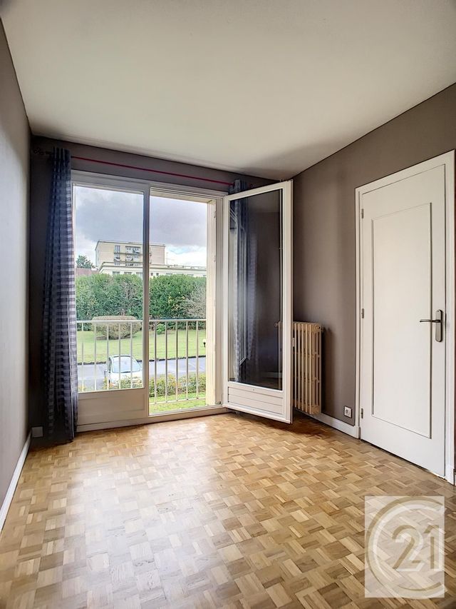 Afficher la photo en grand Appartement F2 à louer - 2 pièces - 51.5 m2 - COMPIEGNE - 60 - PICARDIE - Century 21 Infinity