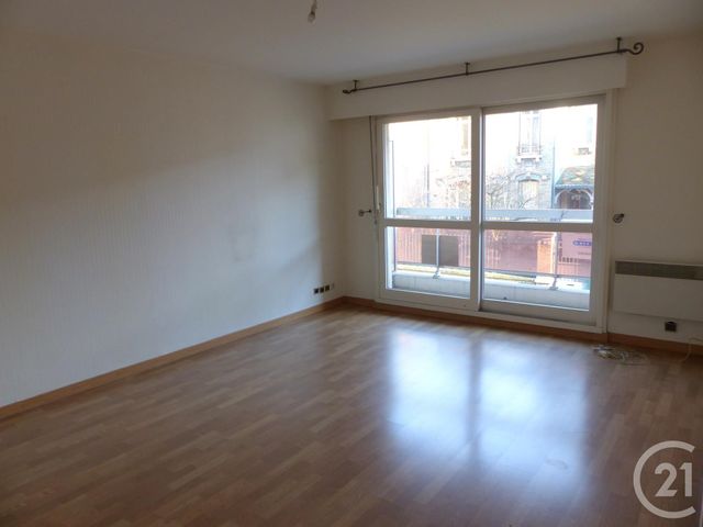 Afficher la photo en grand Appartement F2 à louer - 2 pièces - 50.0 m2 - COMPIEGNE - 60 - PICARDIE - Century 21 Infinity