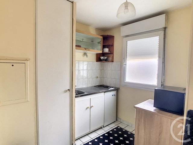 Afficher la photo en grand Studio à vendre - 1 pièce - 29.79 m2 - COMPIEGNE - 60 - PICARDIE - Century 21 Infinity