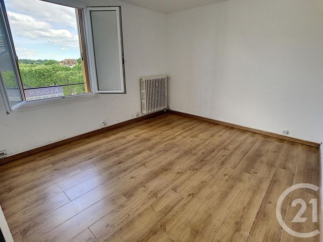 Afficher la photo en grand appartement à louer - 3 pièces - 55.0 m2 - COMPIEGNE - 60 - PICARDIE - Century 21 Infinity