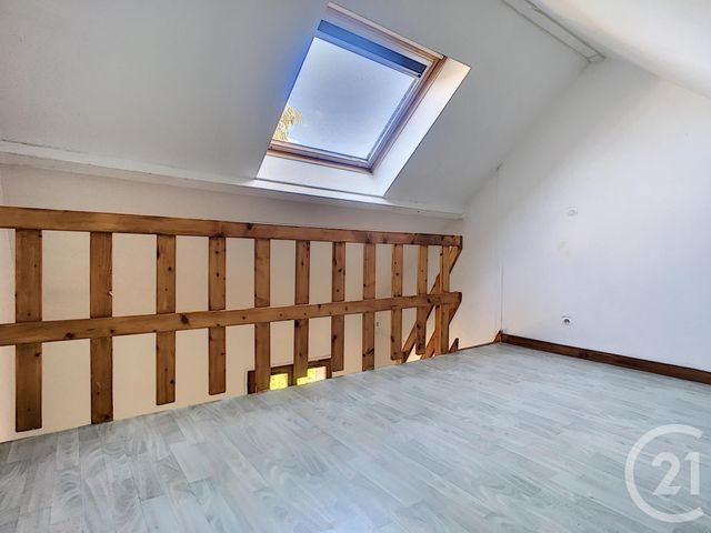 Afficher la photo en grand Appartement à louer - 2 pièces - 18.67 m2 - JAUX - 60 - PICARDIE - Century 21 Infinity