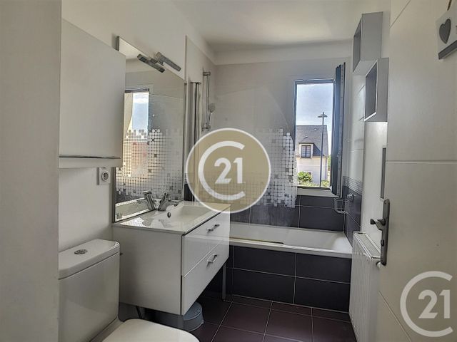 Afficher la photo en grand maison à vendre - 4 pièces - 86.94 m2 - COMPIEGNE - 60 - PICARDIE - Century 21 Infinity