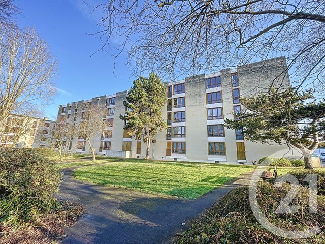 Appartement T4 à vendre - 4 pièces - 70.73 m2 - COMPIEGNE - 60 - PICARDIE - Century 21 Infinity
