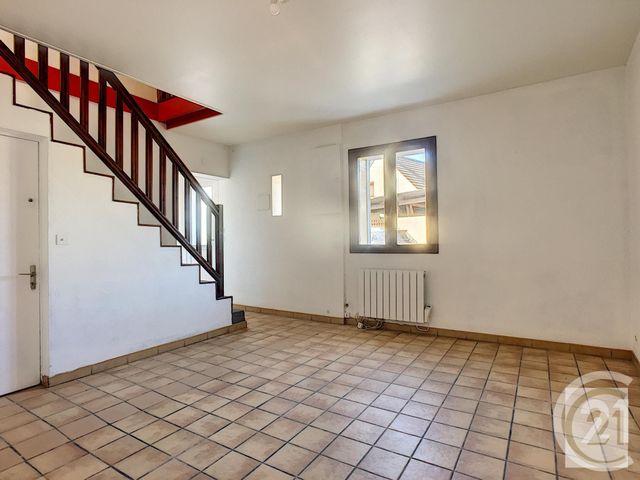 Appartement F4 à louer - 4 pièces - 79.0 m2 - LACROIX ST OUEN - 60 - PICARDIE - Century 21 Infinity