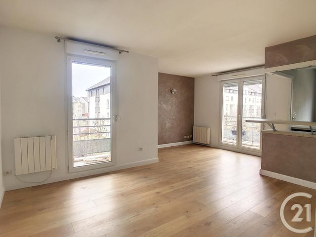 Appartement F3 à louer - 3 pièces - 62.0 m2 - MARGNY LES COMPIEGNE - 60 - PICARDIE - Century 21 Infinity