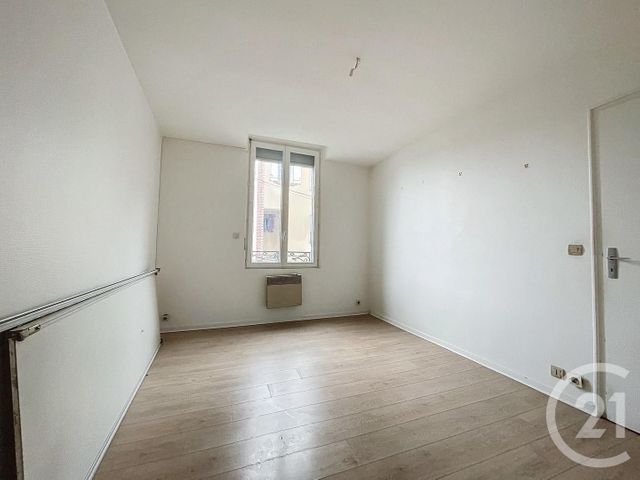 Afficher la photo en grand Appartement F2 à vendre - 2 pièces - 39.11 m2 - MARGNY LES COMPIEGNE - 60 - PICARDIE - Century 21 Infinity