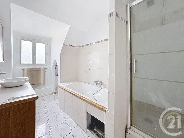 Appartement F3 à vendre - 3 pièces - 74.72 m2 - COMPIEGNE - 60 - PICARDIE - Century 21 Infinity