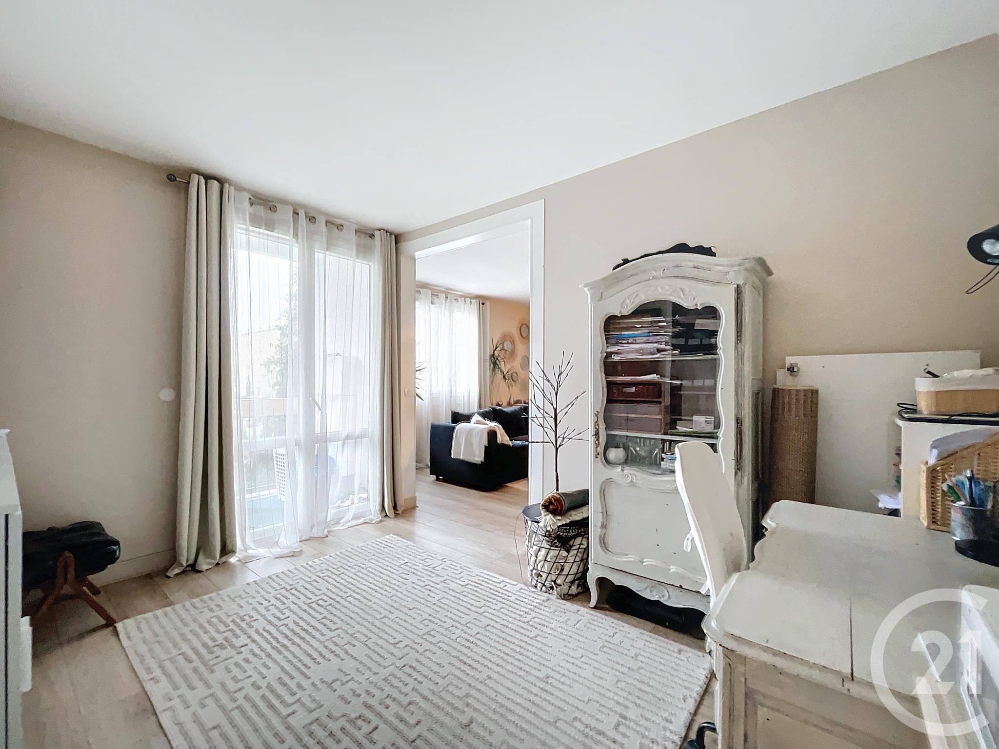 Appartement F5 à vendre - 5 pièces - 97.84 m2 - COMPIEGNE - Miniature 4