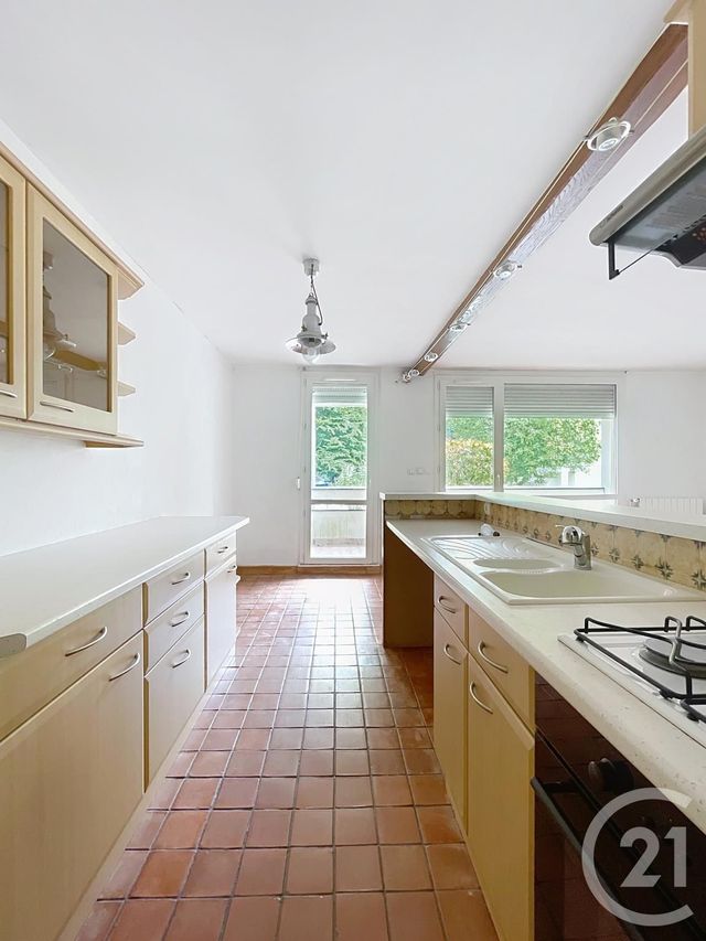 Appartement F3 à vendre - 3 pièces - 71.24 m2 - MARGNY LES COMPIEGNE - 60 - PICARDIE - Century 21 Infinity