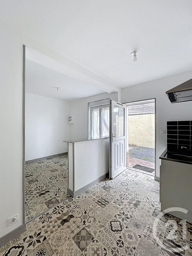 Appartement F1 à louer MARGNY LES COMPIEGNE