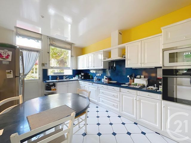 Afficher la photo en grand maison à vendre - 8 pièces - 198.0 m2 - COMPIEGNE - 60 - PICARDIE - Century 21 Infinity