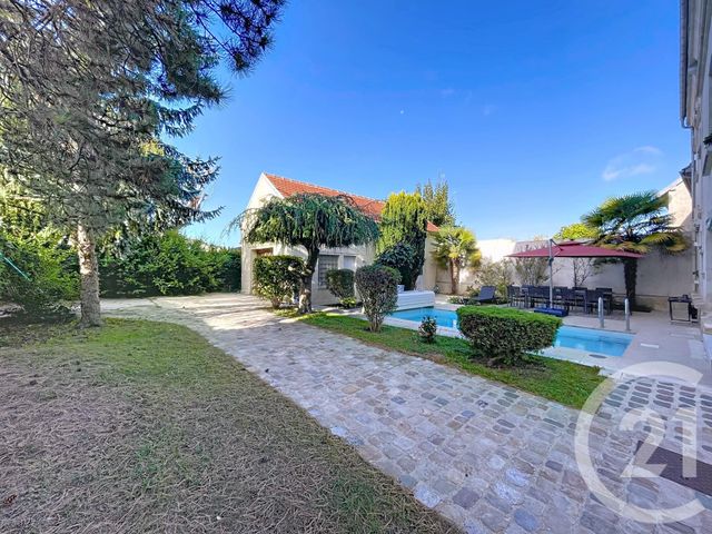 Afficher la photo en grand maison à vendre - 8 pièces - 198.0 m2 - COMPIEGNE - 60 - PICARDIE - Century 21 Infinity