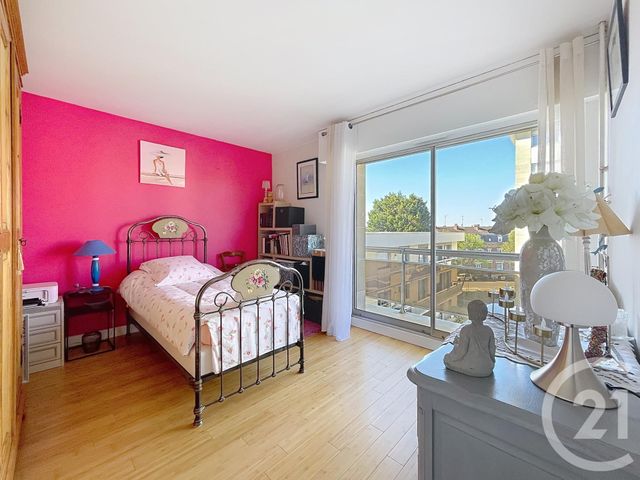 Afficher la photo en grand Appartement F5 à vendre - 5 pièces - 105.12 m2 - COMPIEGNE - 60 - PICARDIE - Century 21 Infinity