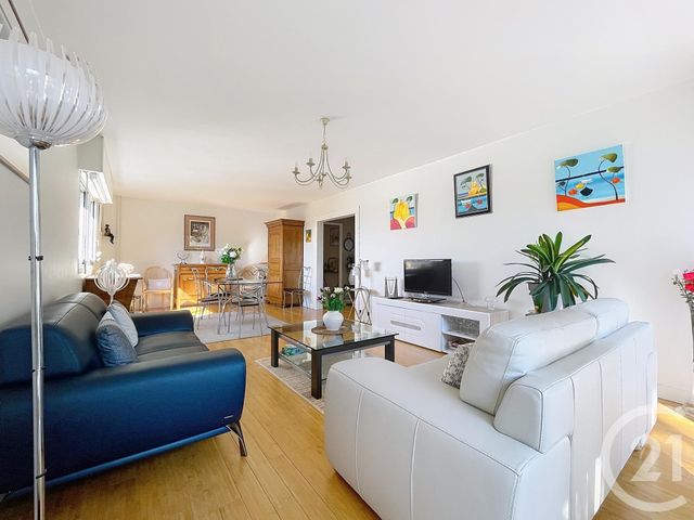 Afficher la photo en grand Appartement F5 à vendre - 5 pièces - 105.12 m2 - COMPIEGNE - 60 - PICARDIE - Century 21 Infinity