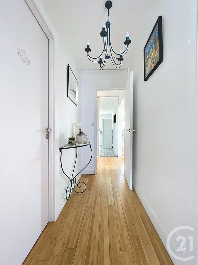 Afficher la photo en grand Appartement F5 à vendre - 5 pièces - 105.12 m2 - COMPIEGNE - 60 - PICARDIE - Century 21 Infinity