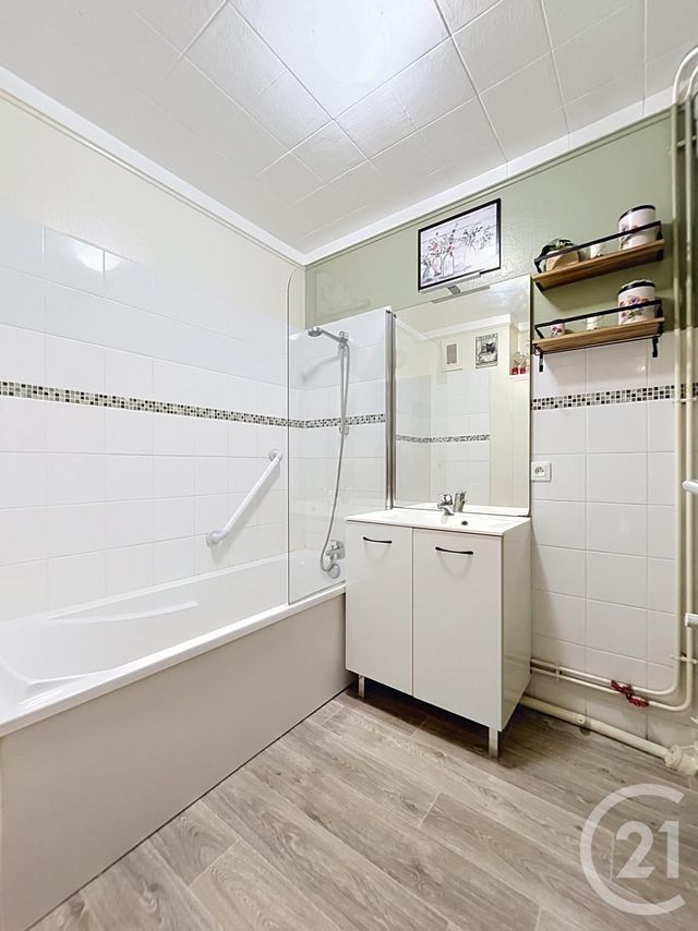 Appartement F3 à vendre - 3 pièces - 57.56 m2 - COMPIEGNE - 60 - PICARDIE - Century 21 Infinity