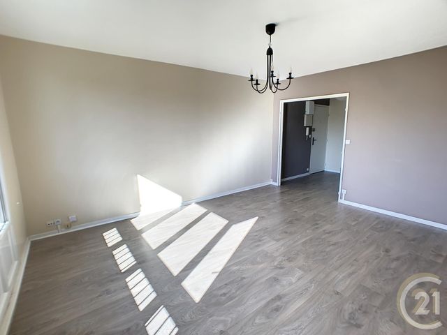 Appartement F3 à louer - 3 pièces - 62.66 m2 - MARGNY LES COMPIEGNE - 60 - PICARDIE - Century 21 Infinity