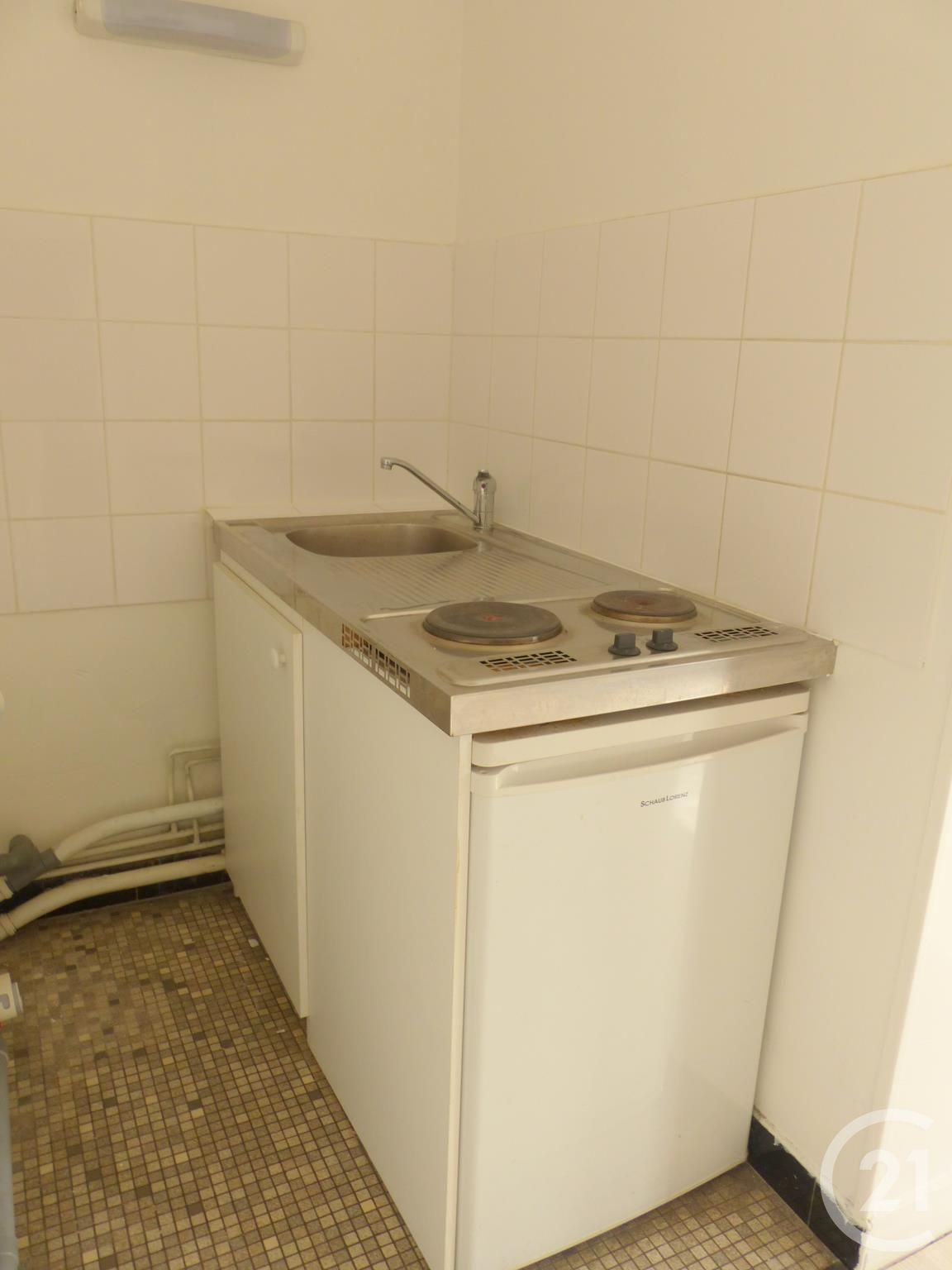 Appartement F1 à louer - 1 pièce - 23.0 m2 - COMPIEGNE - Miniature 3