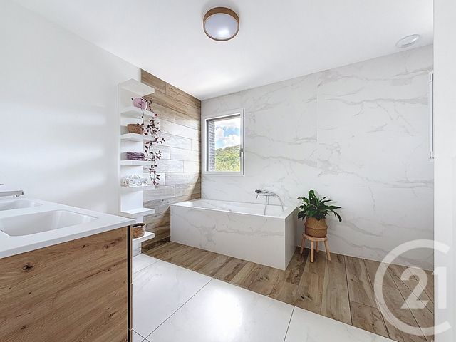 Afficher la photo en grand maison à vendre - 5 pièces - 188.8 m2 - VILLERS SUR COUDUN - 60 - PICARDIE - Century 21 Infinity