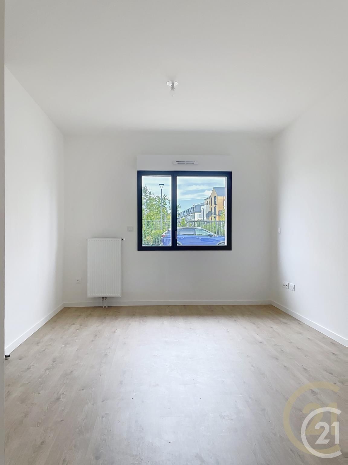 Appartement F2 à vendre - 2 pièces - 36.24 m2 - COMPIEGNE - Miniature 2