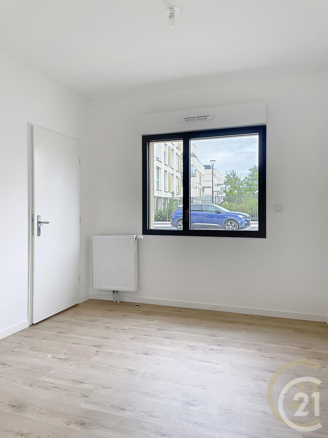 Appartement F2 à vendre - 2 pièces - 45.11 m2 - COMPIEGNE - Miniature 5