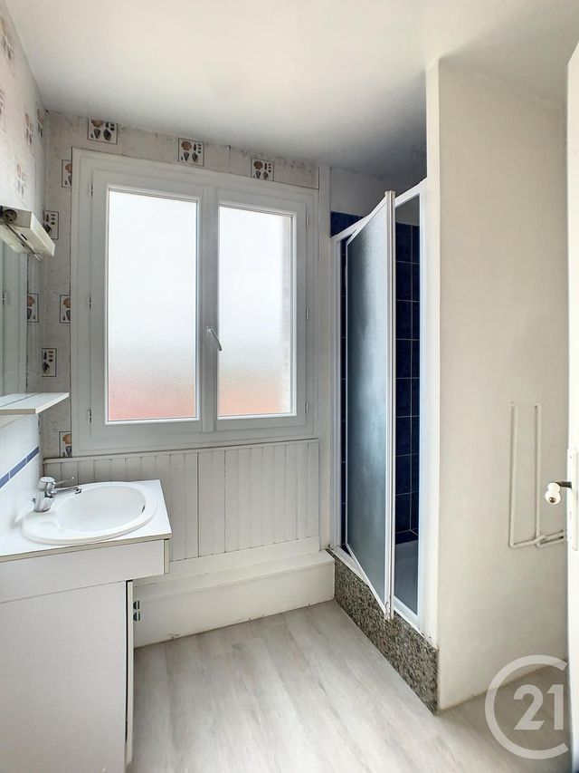 Appartement T2 à louer - 2 pièces - 42.18 m2 - COMPIEGNE - 60 - PICARDIE - Century 21 Infinity