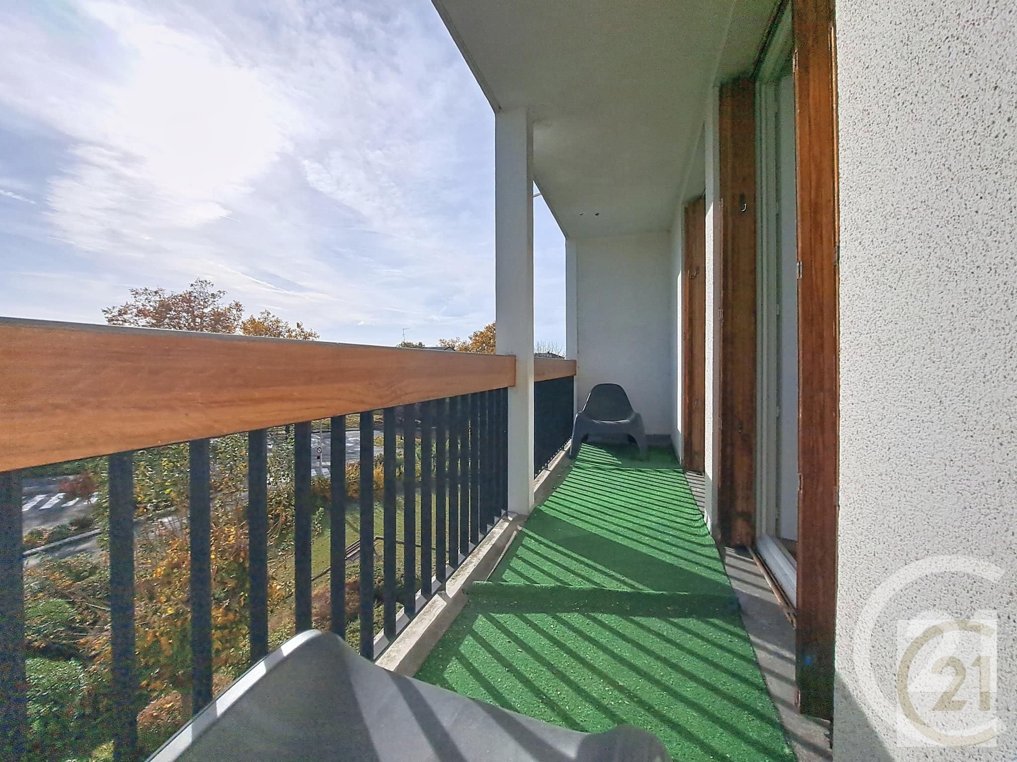Appartement F4 à louer - 4 pièces - 84.0 m2 - COMPIEGNE - Miniature 12